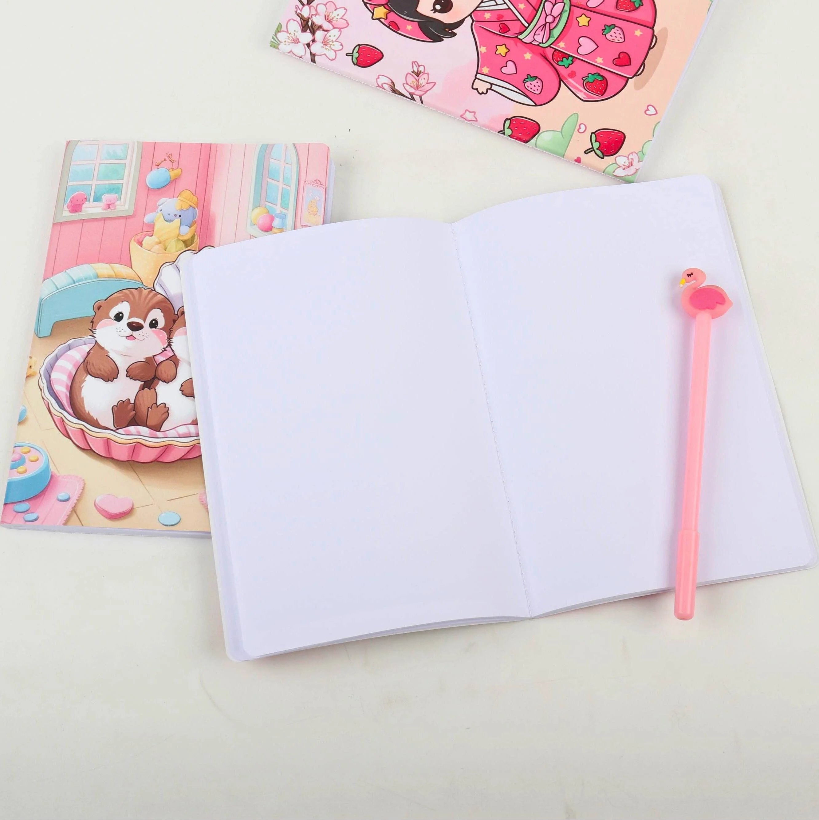 Kawaii anteckningsbok med uttermotiv - Image 3