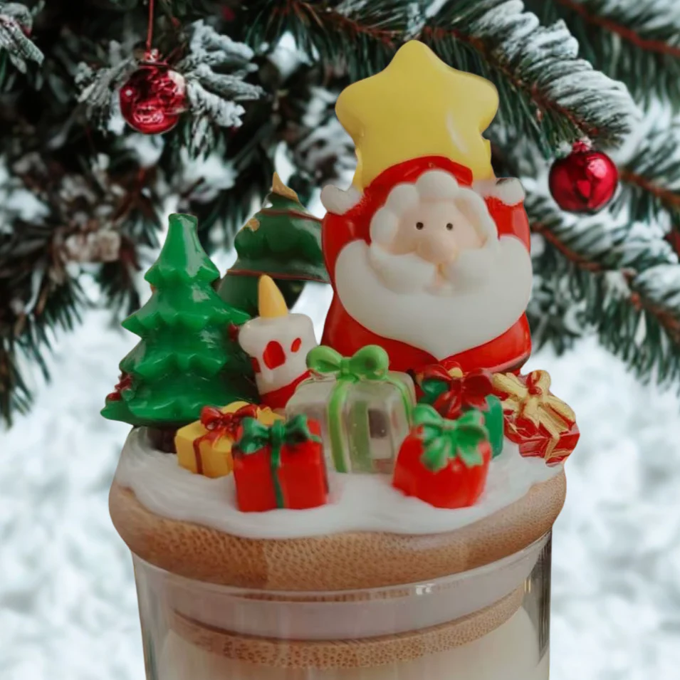 Doftljus Vit Persika & Oolong-te – Handdekorerat Julmotiv - Image 4