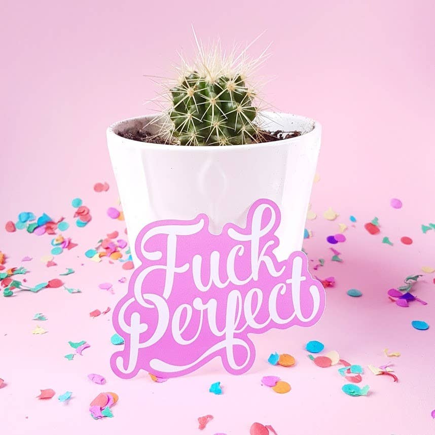 Klistermärke "Fuck Perfect" – Unikt väderbeständigt sticker för alla ytor - Image 3
