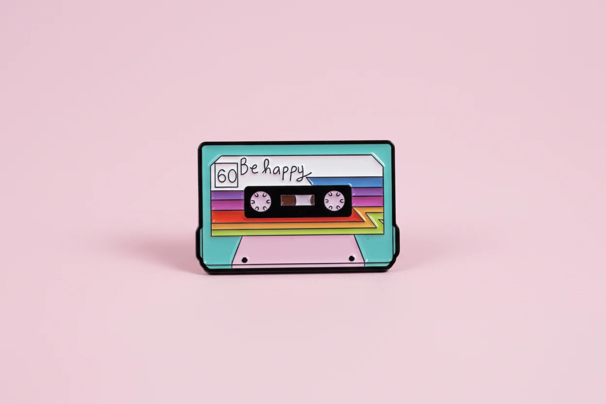 Pin - Kassettband ”Be happy”