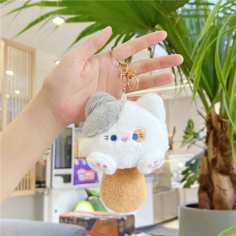 Söt kattnyckelring med plysch och pipsvans -  kawaii accessoar - Image 5